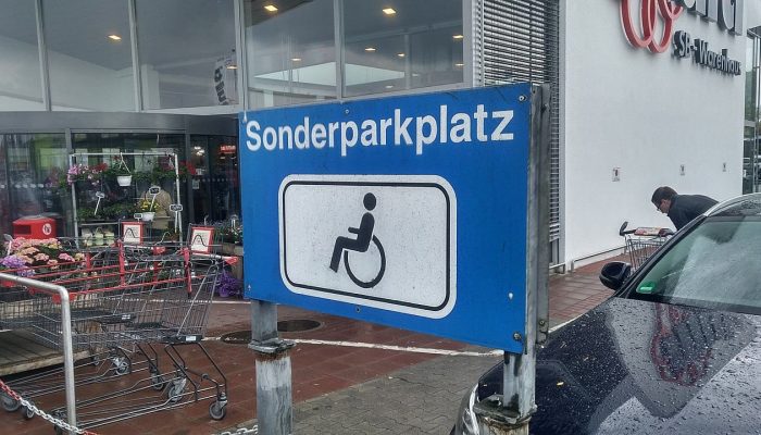 Leinenweber_Rechtsanwaelte_Strafrecht_Rechtsgebiet_Pirmasens_Kaiserslautern_Landau_Unberechtigtes Parken_Sonderparkplatz